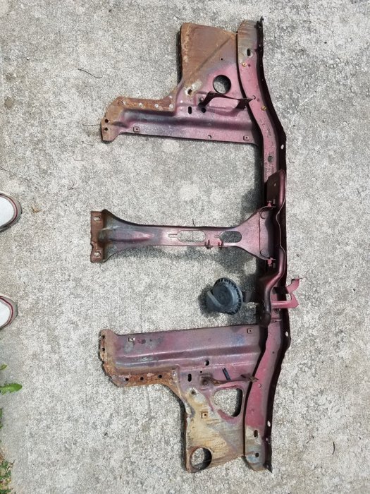 radiator support.jpg