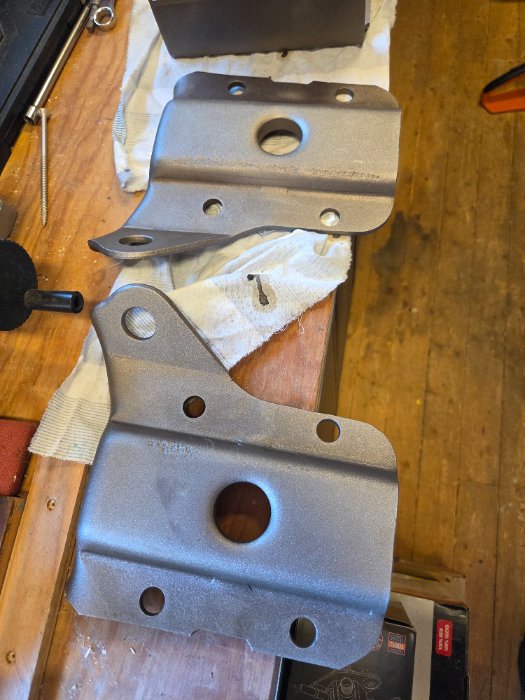 Rear axel plates sandblasted 2.jpg