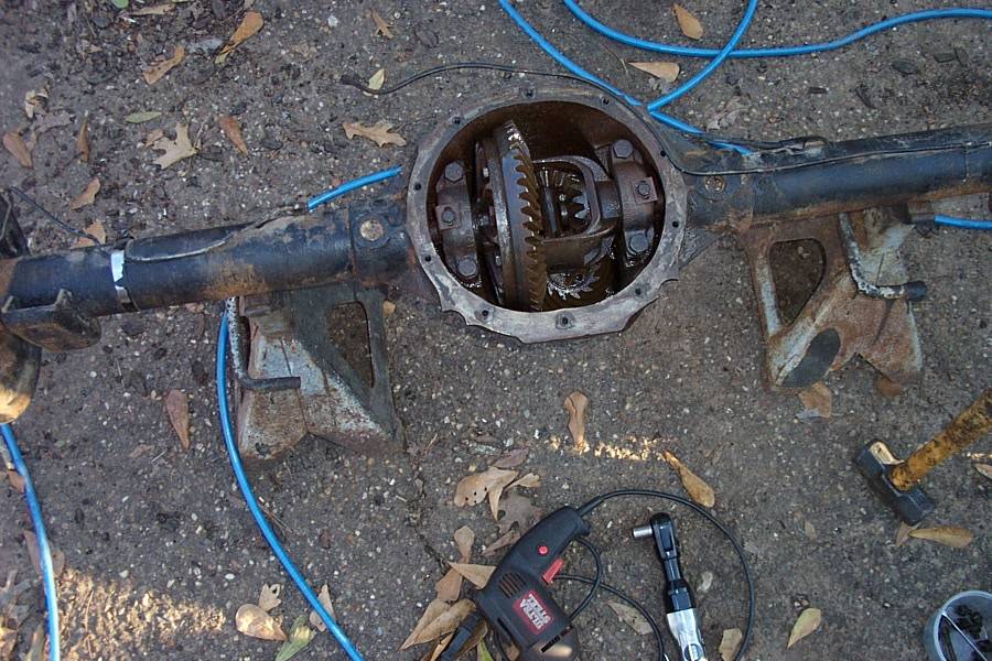 rear end & fuel tank 003.JPG