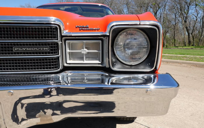 Screenshot 2024-04-05 at 06-41-44 1976 Plymouth Volare Sport Coupe at Houston 2024 as F327 - M...png