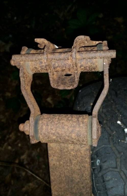 Shackle sway bar bracket.jpg