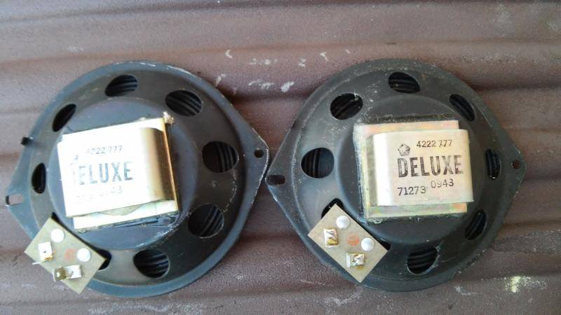 speakers.jpg
