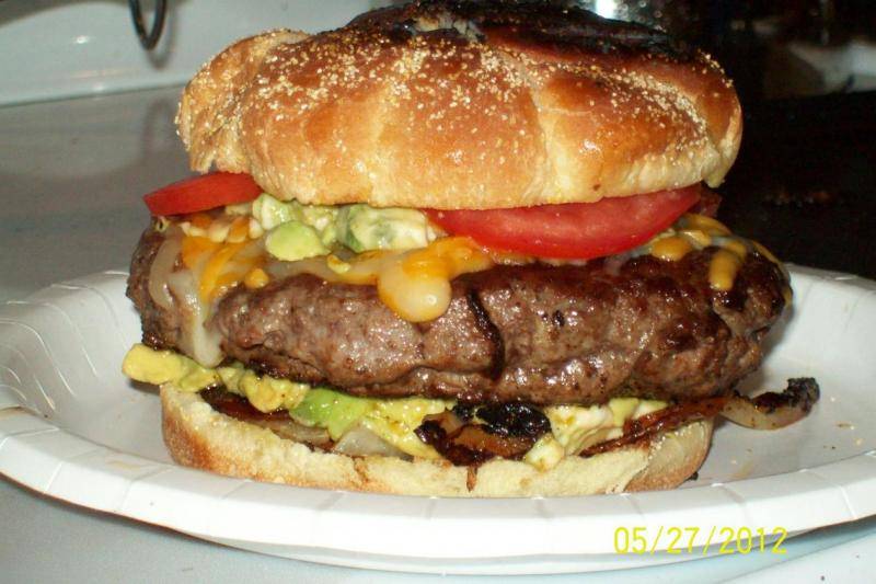 Troy's Ultimate Burger.jpg