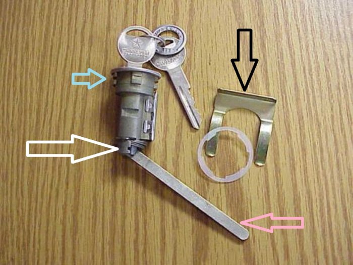 Trunk Lock b.jpg