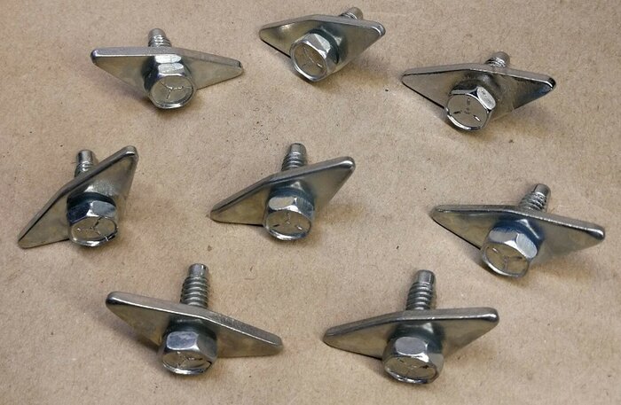 Valve Cover Bolt.jpg