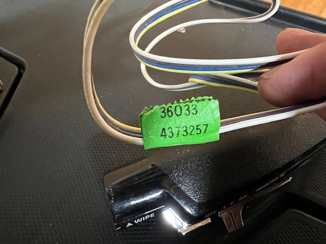 wiper 1373257.jpg