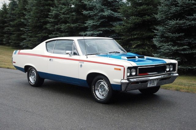 ziomkowski-1970-amc-rebel-machine-front-three-quarter.jpg