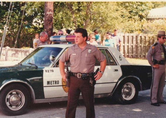 mdpd-dodge-diplomat-ec9004-1024.jpg