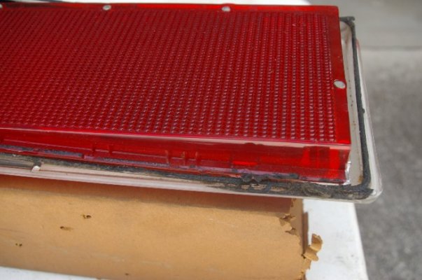 1977-78 LeBaron eft tailight lense 3.JPG